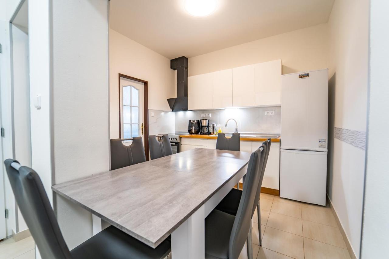 Tuan Long Apartments Jáchymov Eksteriør bilde