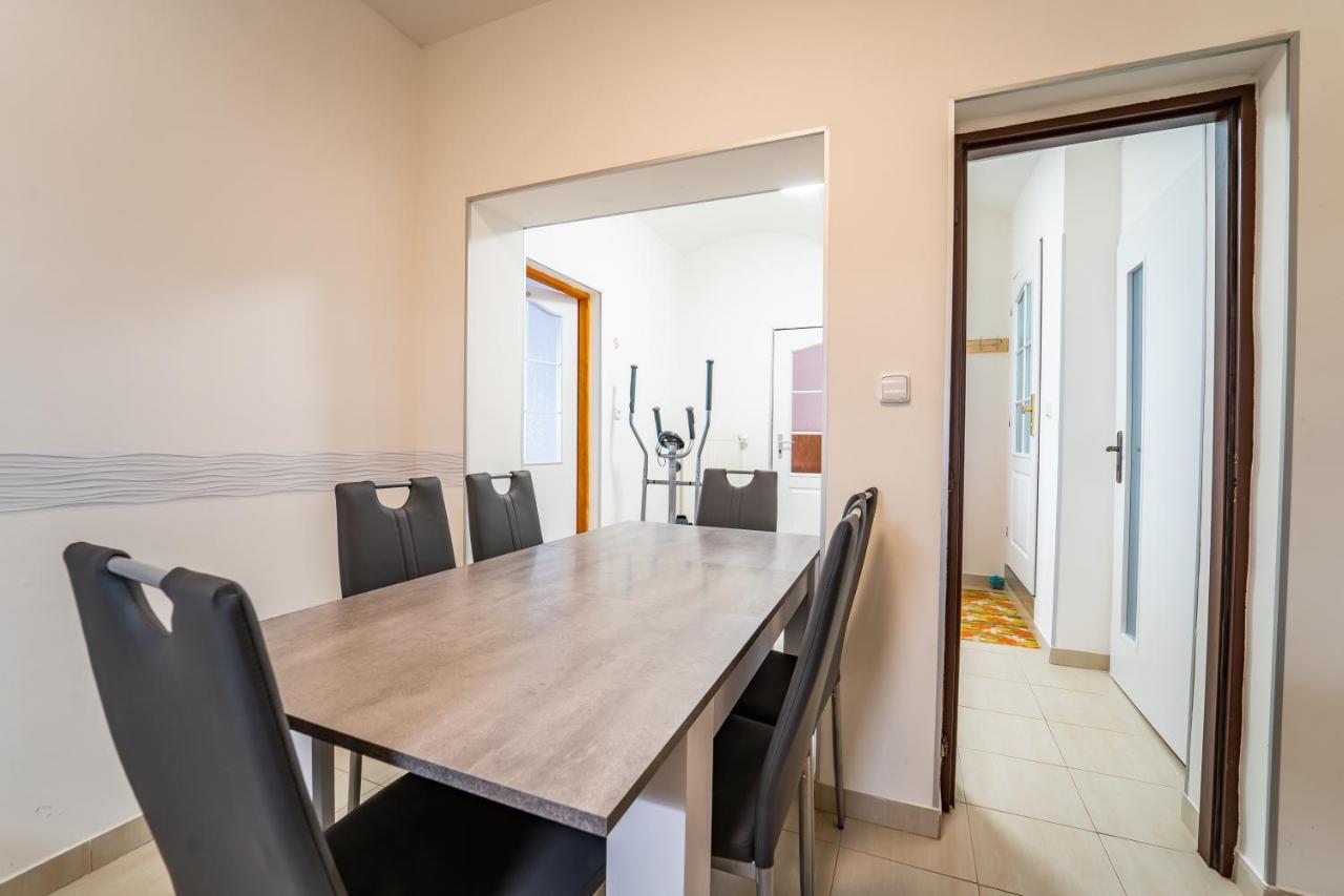 Tuan Long Apartments Jáchymov Eksteriør bilde